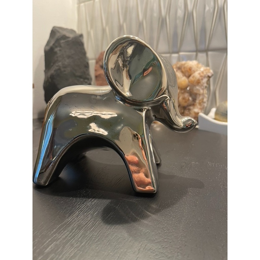 Silver/Mirrored Ceramic Elephant Statue/Figurine - 6" tall